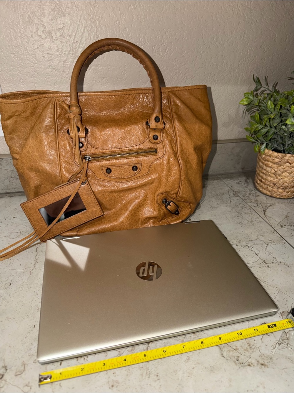 BALENCIAGA Tan Leather Sunday Bag - Picture 15 of 16